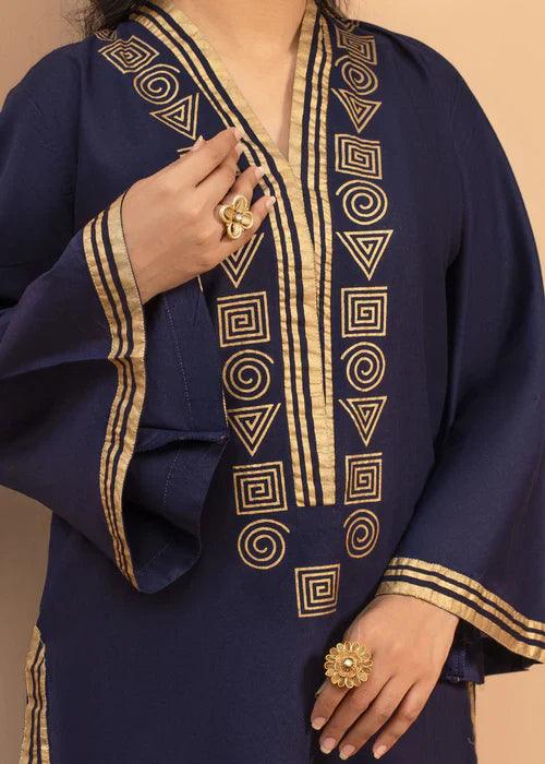 ARCANE THREADS WITH FREE PYRAMID HAND BAG