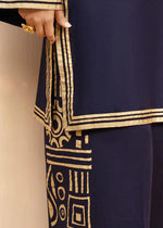 ARCANE THREADS WITH FREE PYRAMID HAND BAG