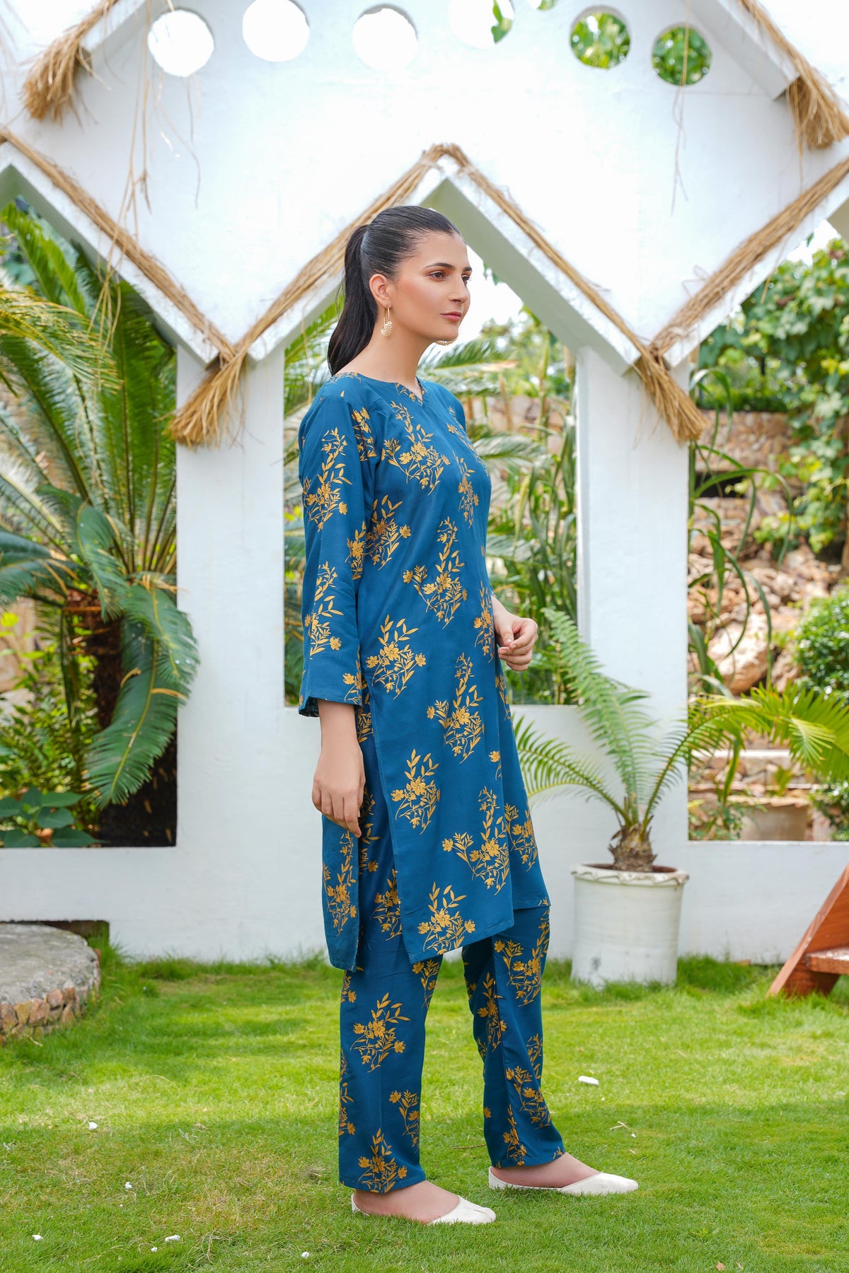 Camellia 2Pcs Stitched Suit