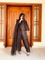 Varda ( Farshi Shalwar )