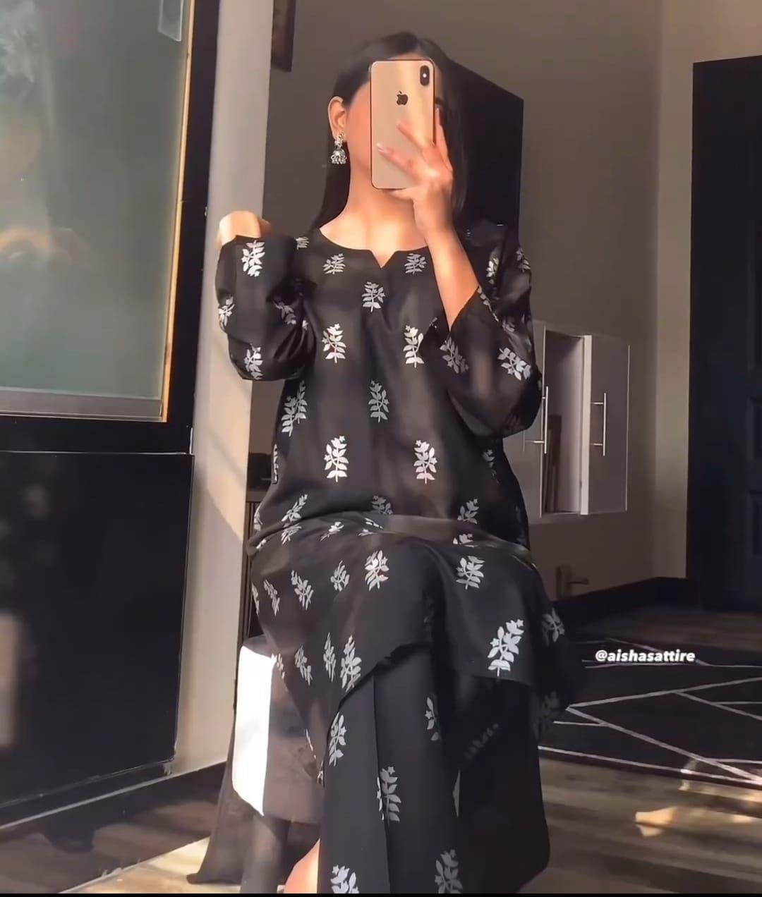 Saleha 2Pcs Stitched Suit