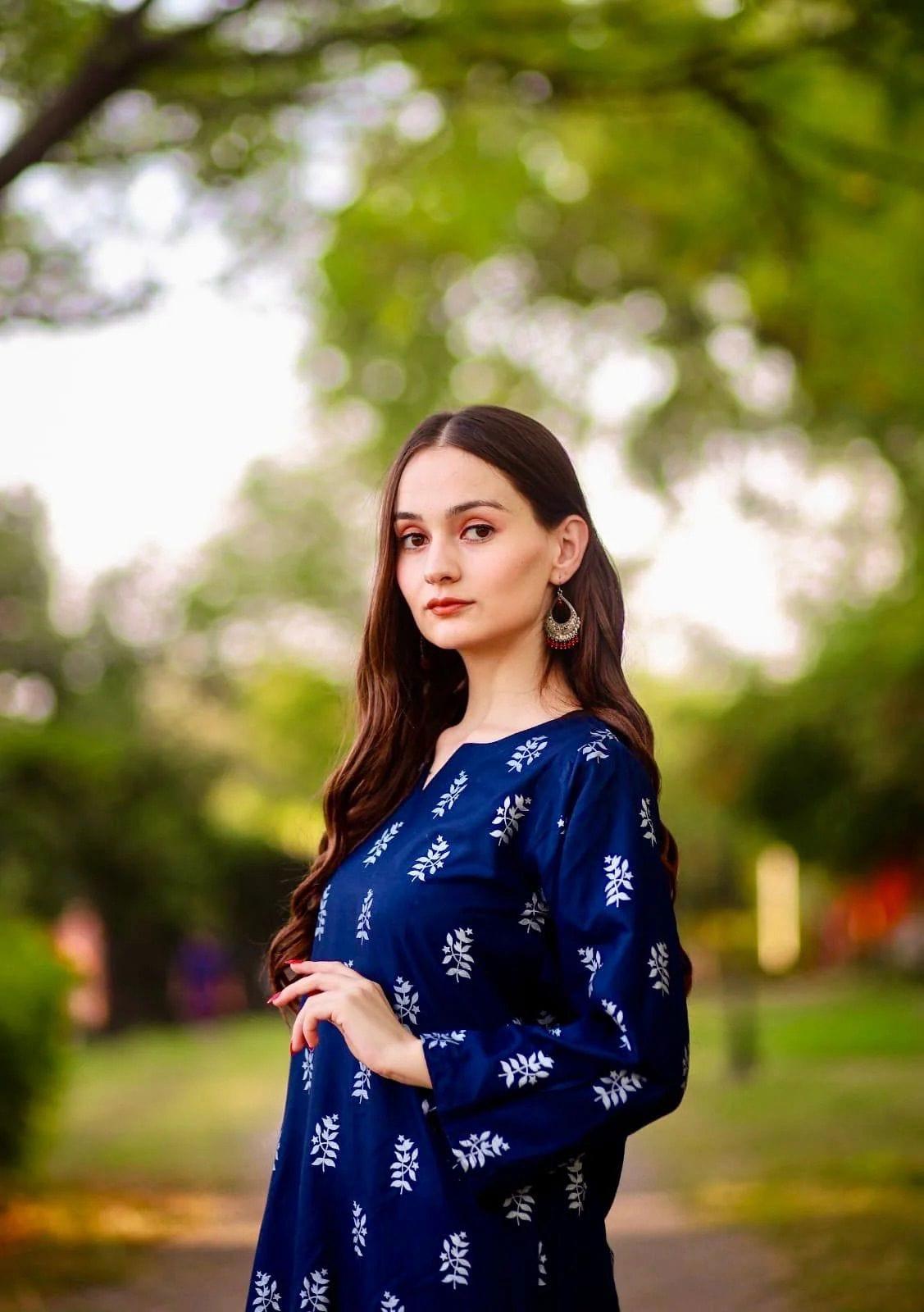 Saleha 2Pcs Stitched Suit