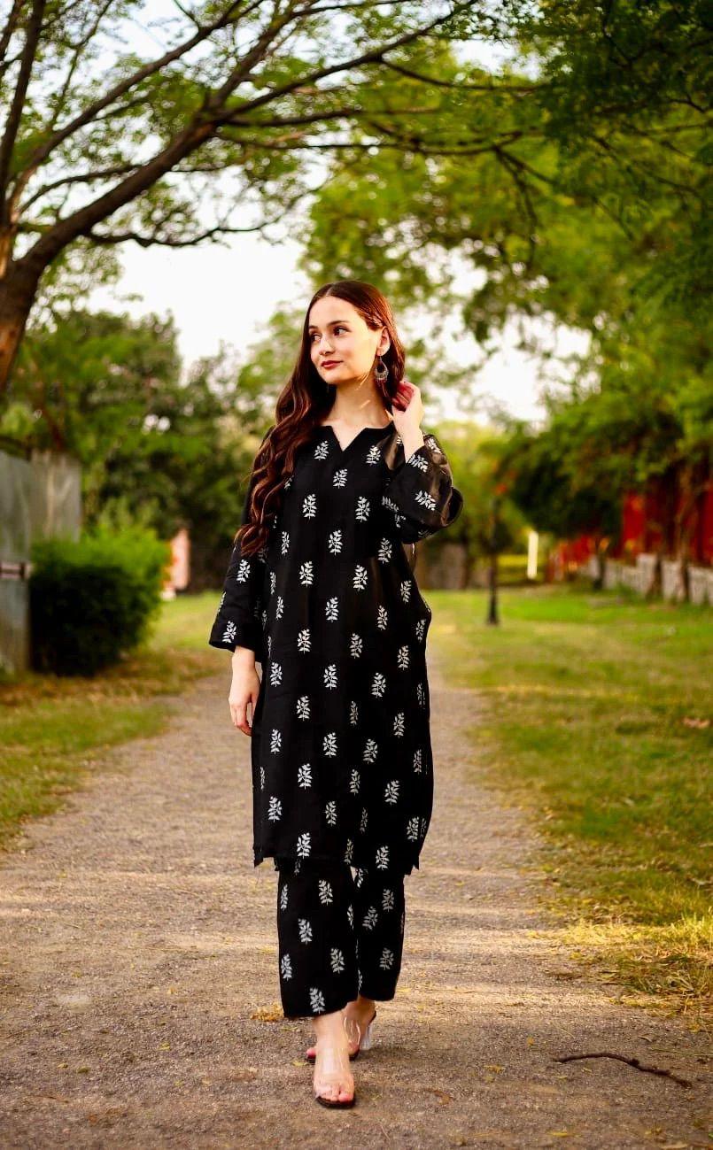 Saleha 2Pcs Stitched Suit