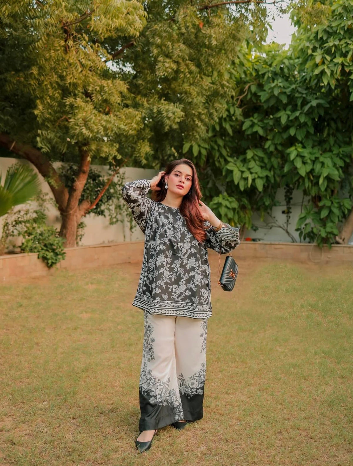 DILRUBA TRENDING ARTICLE 2PC STITCHED