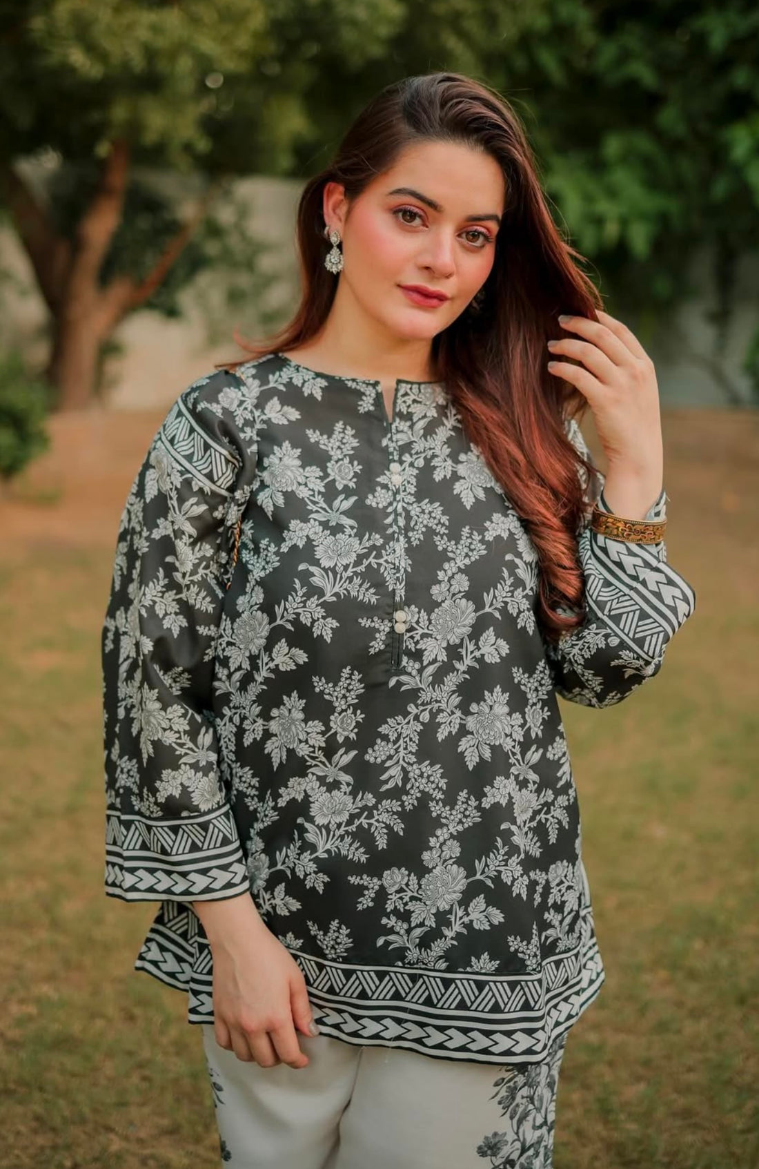 DILRUBA TRENDING ARTICLE 2PC STITCHED