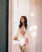 Nyra 2Pc Stitched