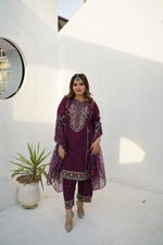Layla 3pc